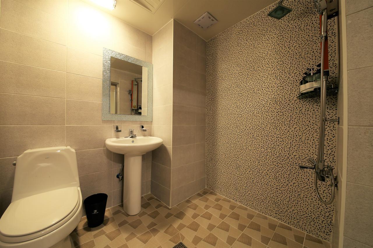The 7 Hotel Pohang Exterior photo